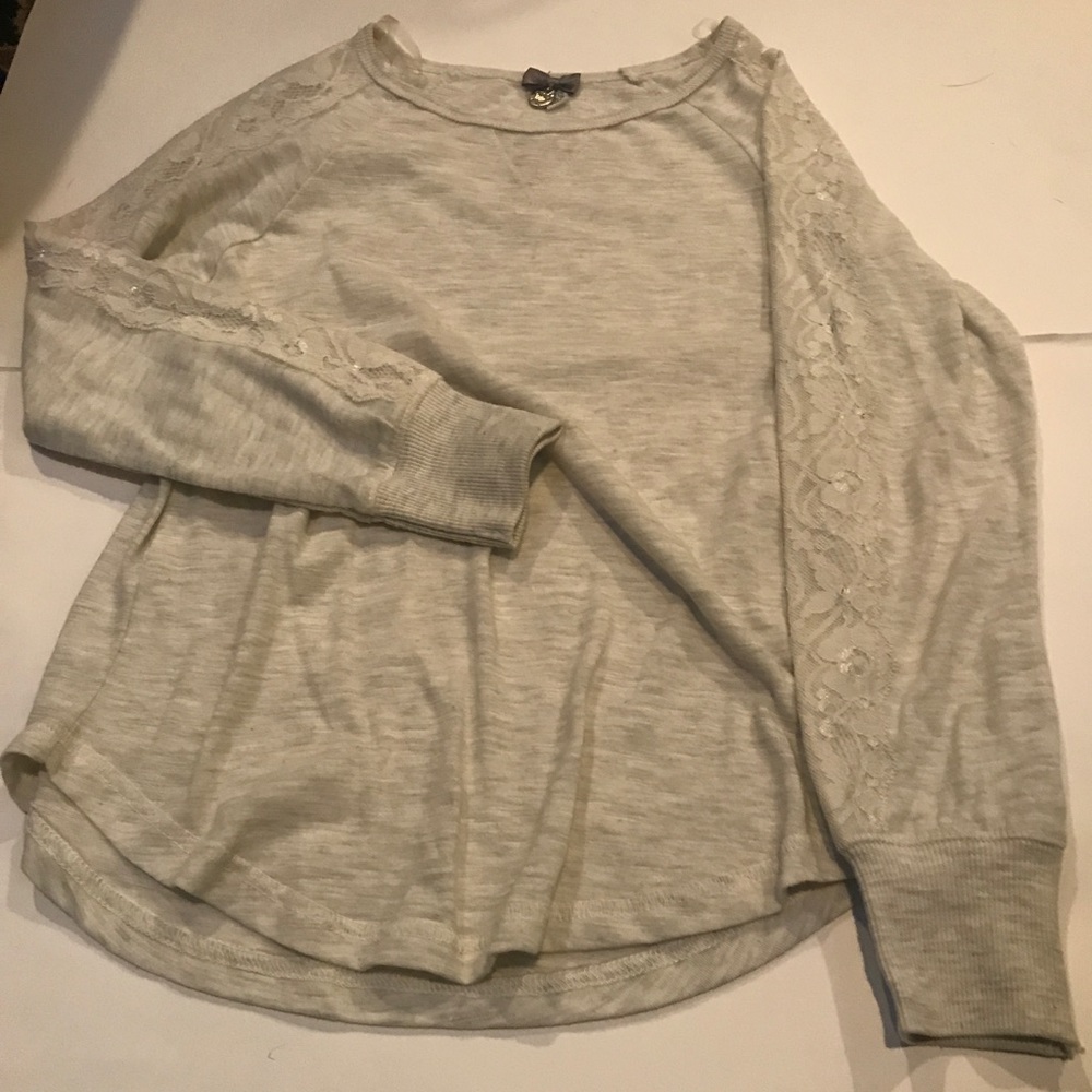 Long sleeve tee